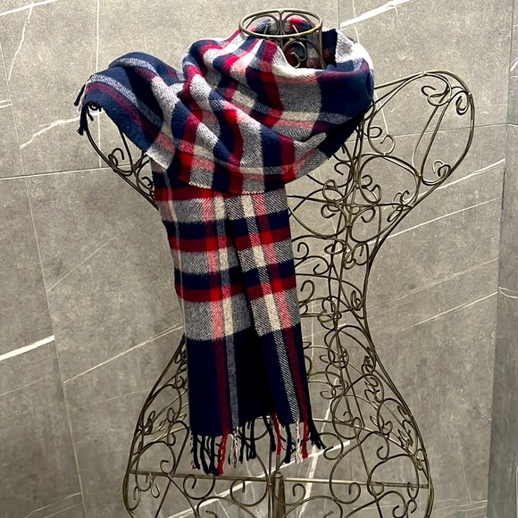Christian Dior vintage men’s scarf.  Plaid navy and dark red. EUC - Picture 1 of 5